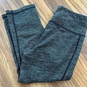 Old Navy Active Black and Gray Striped Capri Leggings